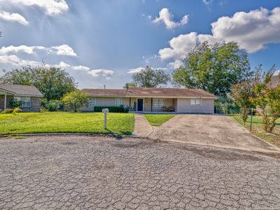 317 Studer Park, Uvalde, TX, 78801