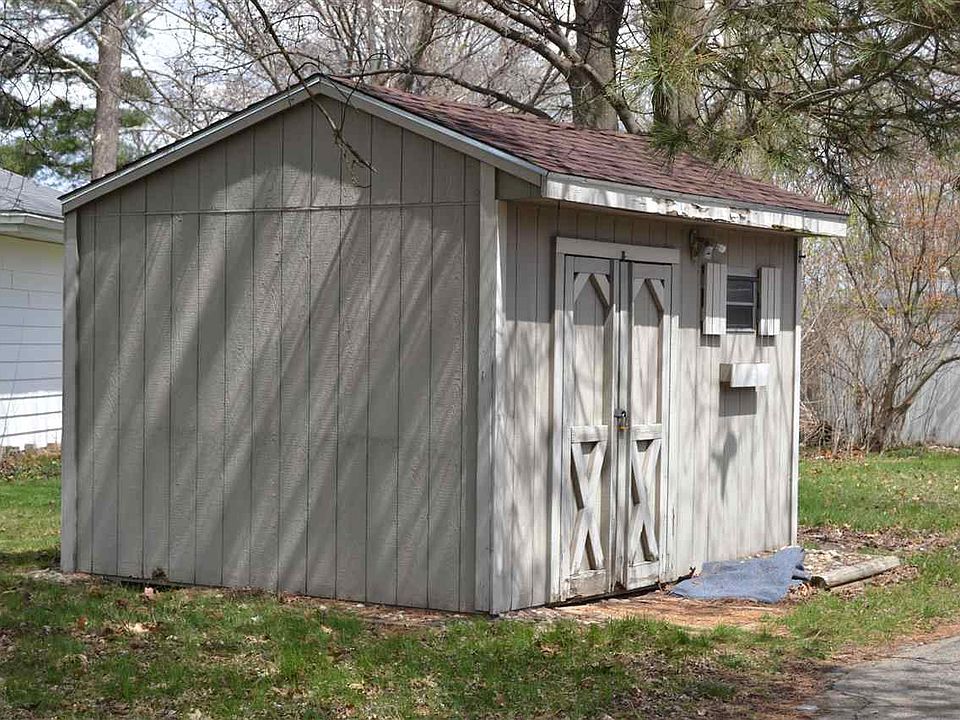 1st image of 51448 Lake Dr