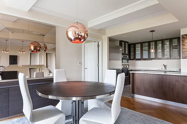 Sold by CitiSuites International Realty | media 4