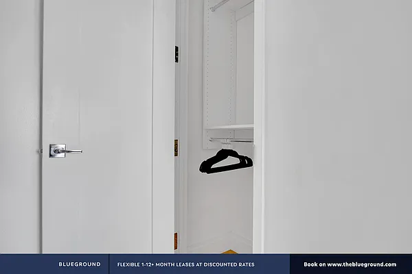 Rented by The Blueground | media 54