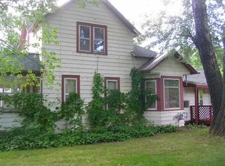 W5948 Main St, Montello, WI 53949