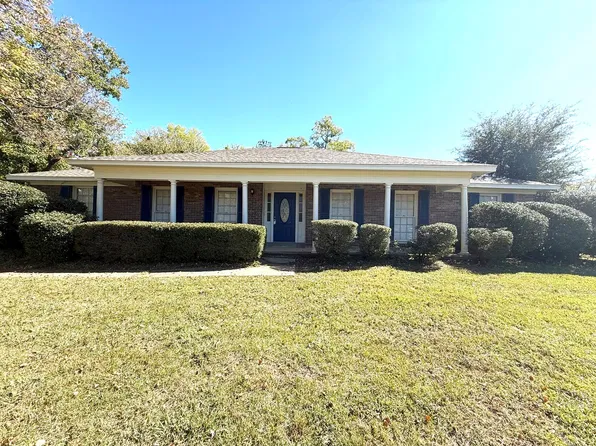 3615 Fieldcrest Dr, Montgomery, AL 36111