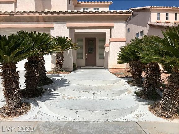 2nd image of 268 Palm Trace Ave