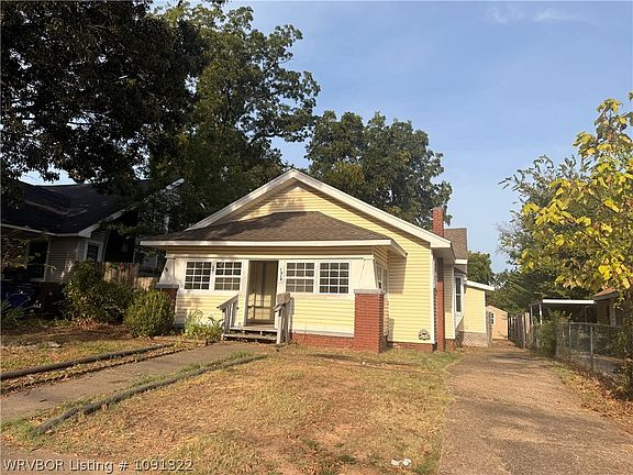 5th image of 1510 Bluff Ave