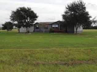 10894 Hahn Rd, Sealy, TX 77474