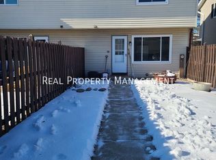 W163N11531 Windsor Ct, Germantown, WI 53022