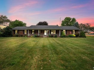 1006 E Temperance Rd, Temperance, MI 48182