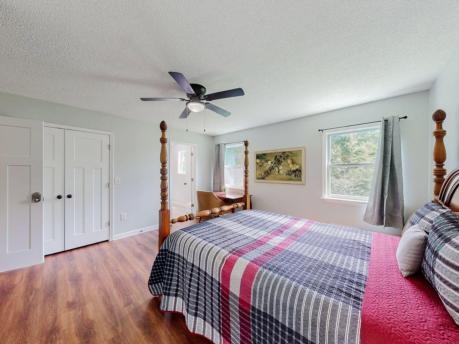 4 bed, 3.0 bath, 1800 sqft, $1,204 — Photo 4