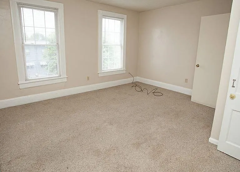 350 Collicello St — Photo 9