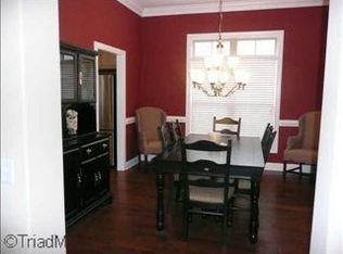 2672 Belwick Village Dr, Winston Salem, NC 27106