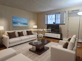 303 Lowell St APT 1, Somerville, MA 02145