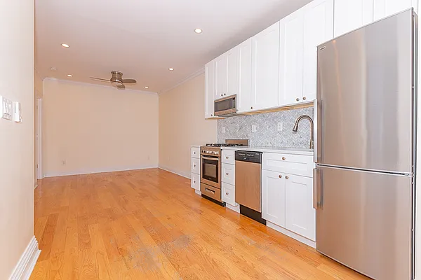 Rented by MySpaceNYC | media 15