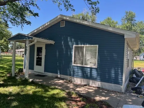 921 Morgan St, Saint Joseph, MO 64504