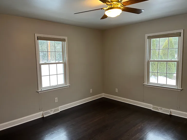 146 Clairhaven Dr — Photo 6