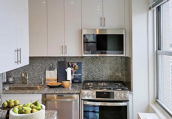 4th image of 1385 York Ave APT 21H