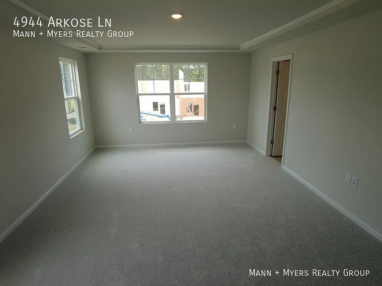 4944 Arkose Dr — Photo 18