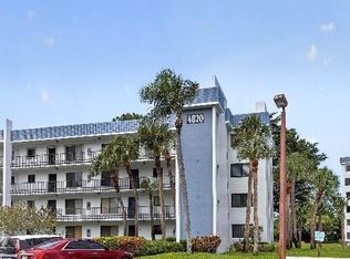 4820 Lucerne Lakes Boulevard W #402, Lake Worth, FL 33467