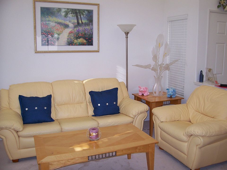 2nd image of 1072 Davis Way