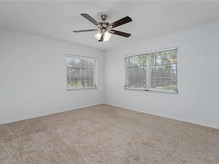180 Cypress Way E #B212 — Photo 16