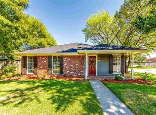200 Brinwood Dr, Houma, LA 70360