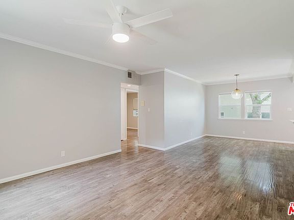 5th image of 3622 Kalsman Dr Unit 2