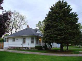 208 W North St, Durand, IL 61024