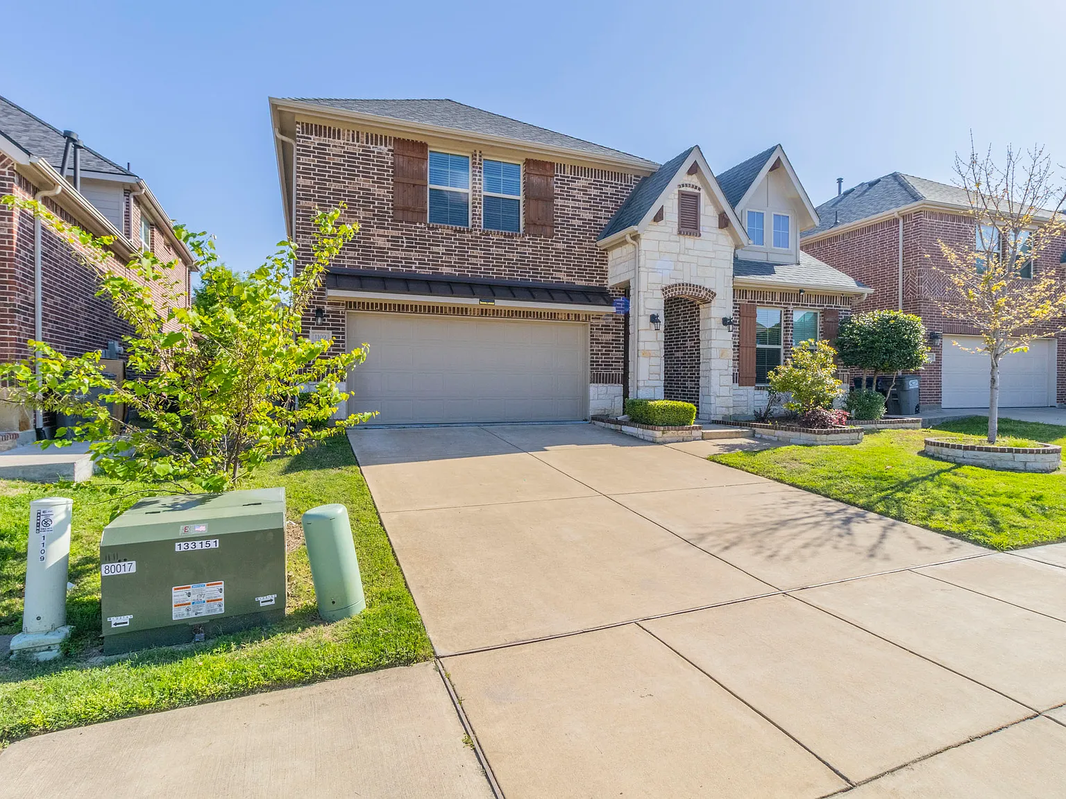 1109 Mist Flower Dr — Photo 2