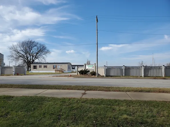 710 S Crescent St, Gilman, IL 60938