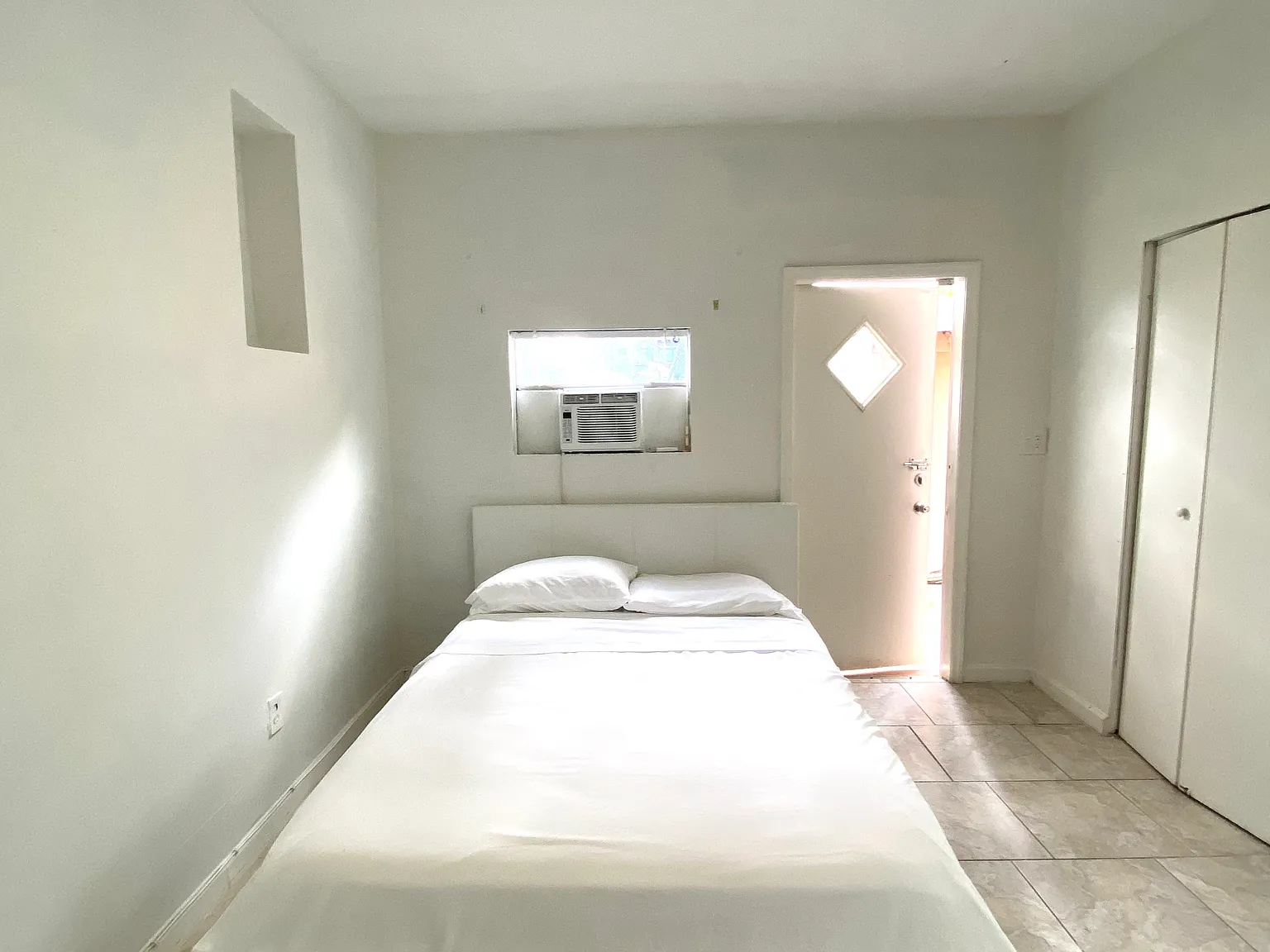 Atlantic Blvd, Sunny Isles Beach — Photo 4