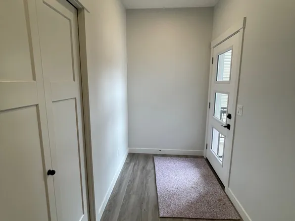 2143 190th St NW, Edmonton, AB T6M 1R4