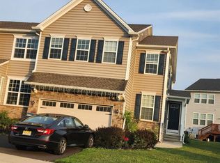 41 Begonia Ln, Sayreville, NJ 08831