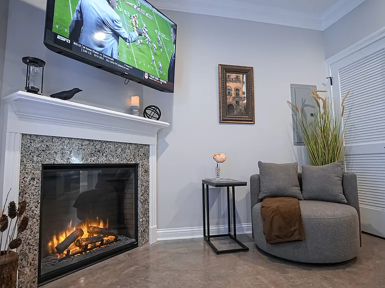 403 Peyton Pl — Photo 9