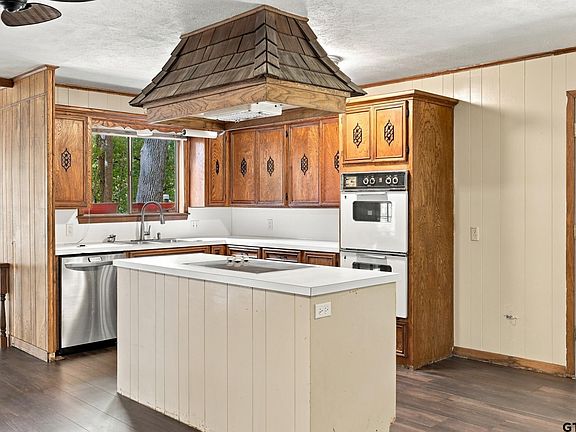 5th image of 232 Golfcrest Dr