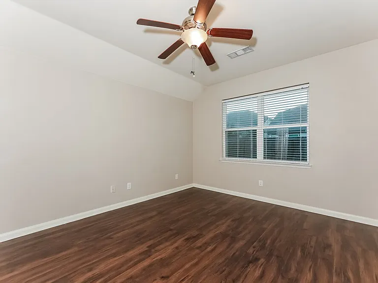 4144 Tower Ln — Photo 12