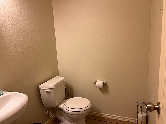 Downstairs half bathroom