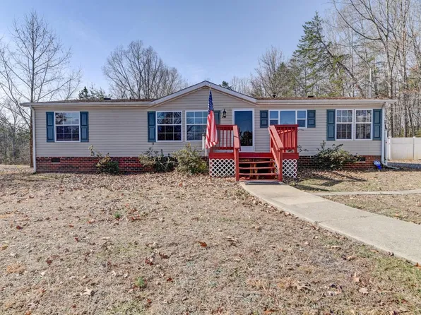 656 Cedar Forest Rd, Long Island, VA 24569