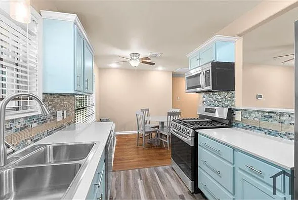 4103 Madden Ln — Photo 6