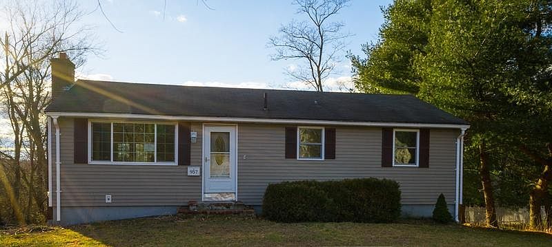 1st image of 957 Plymouth St
