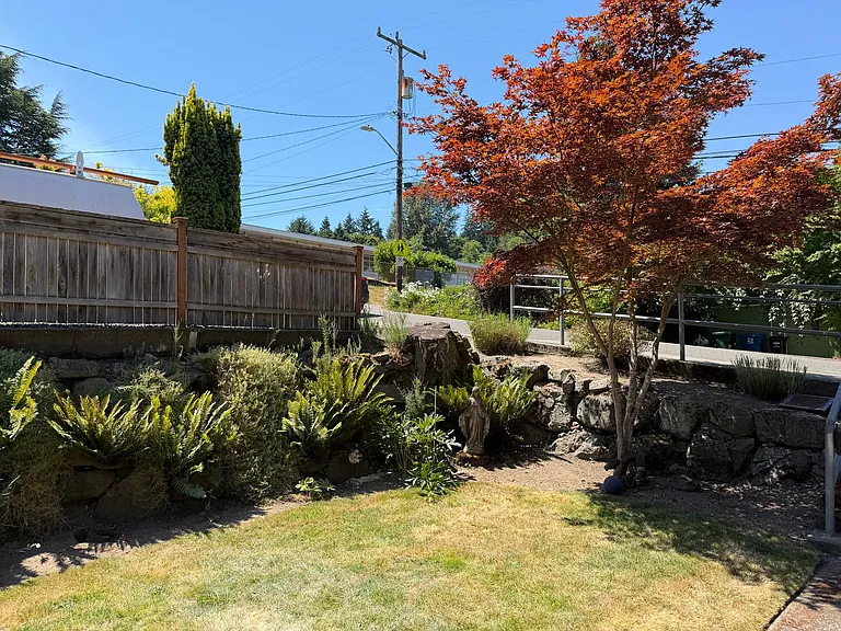 9622 20th Ave NE — Photo 5