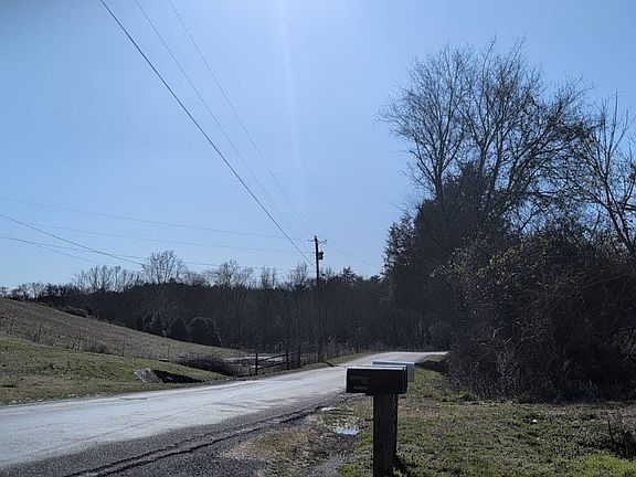 4th image of 1790 Fraley Rd