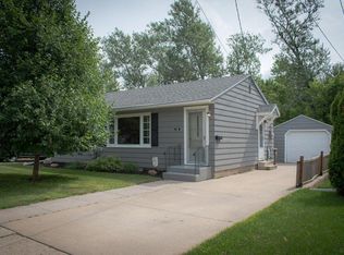 518 Edgewood Ave, Albert Lea, MN 56007