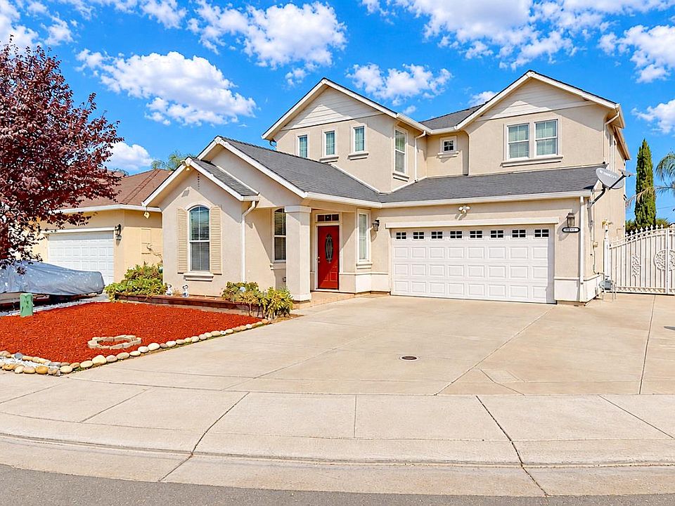 1st image of 3818 Red Oak Lane