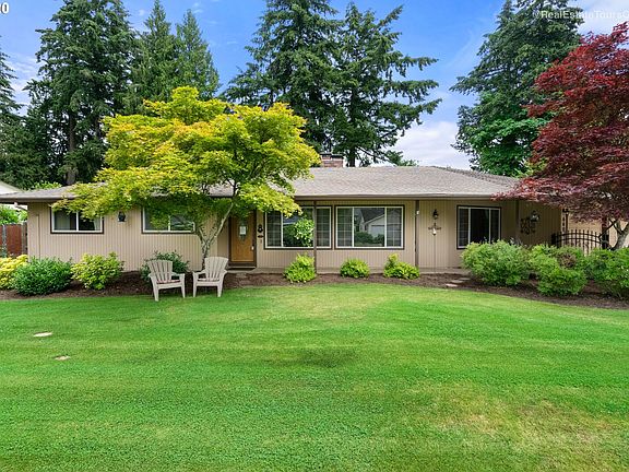 2nd image of 660 SE 59th Ct