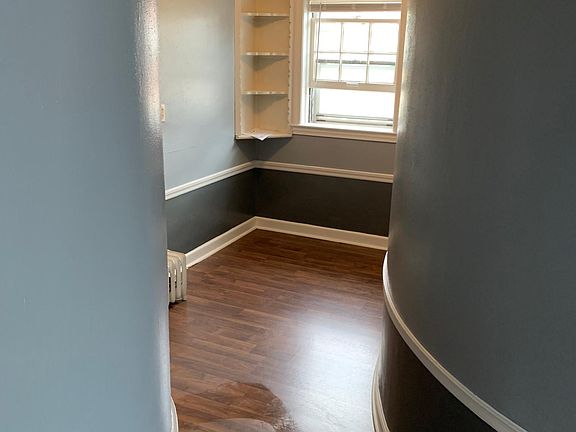 4th image of 957 N Main St #6