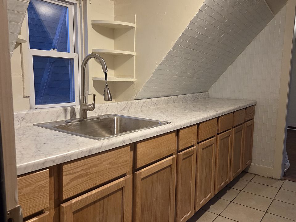 1st image of 390 W 16th St #2B