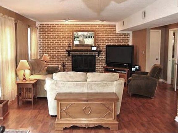 4th image of 4045 Barkleaf Dr