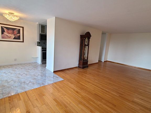 5th image of 448 Neptune Ave #11P