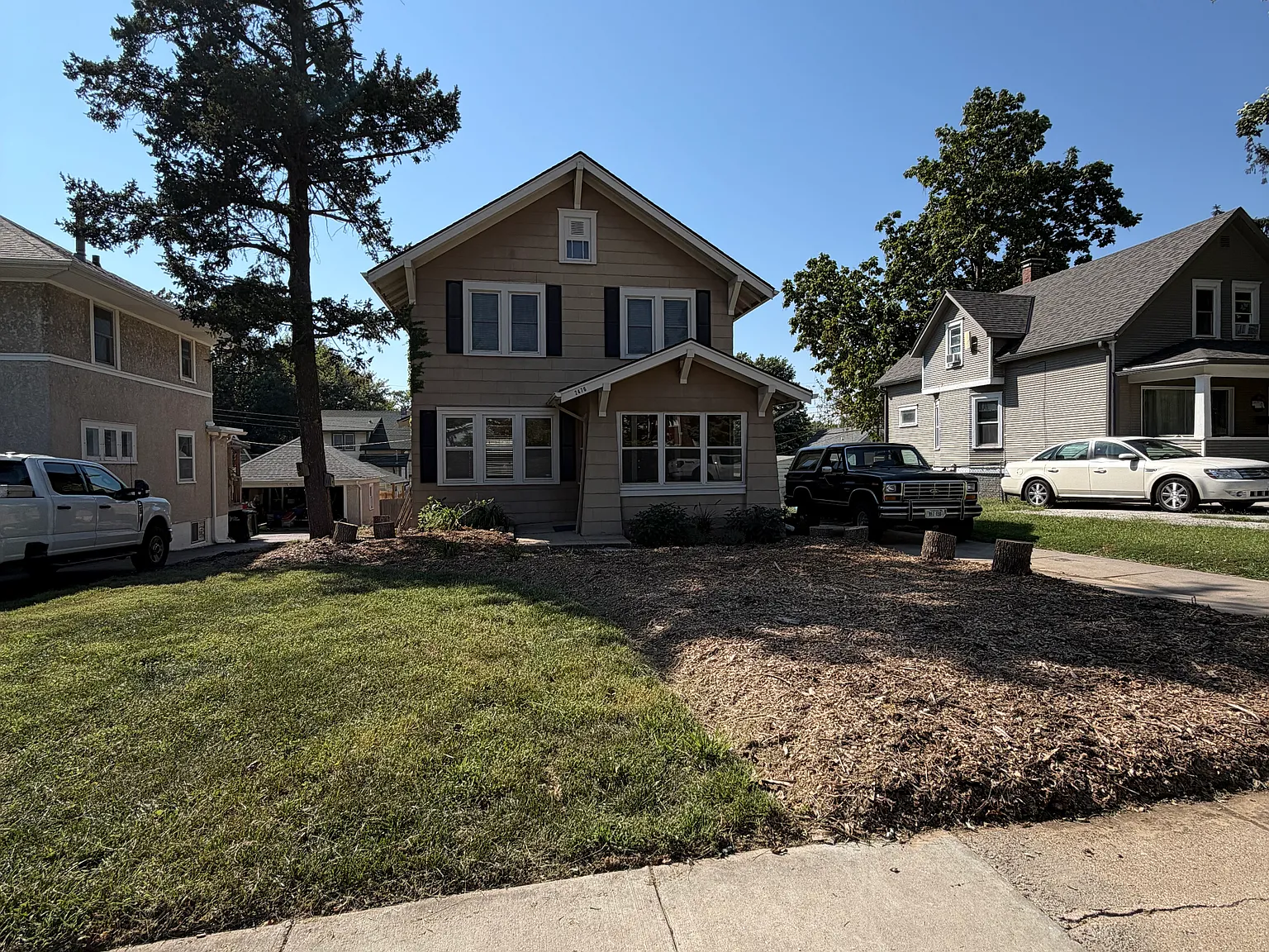 4 bed, 1800 sqft, $2,250 — Photo 1