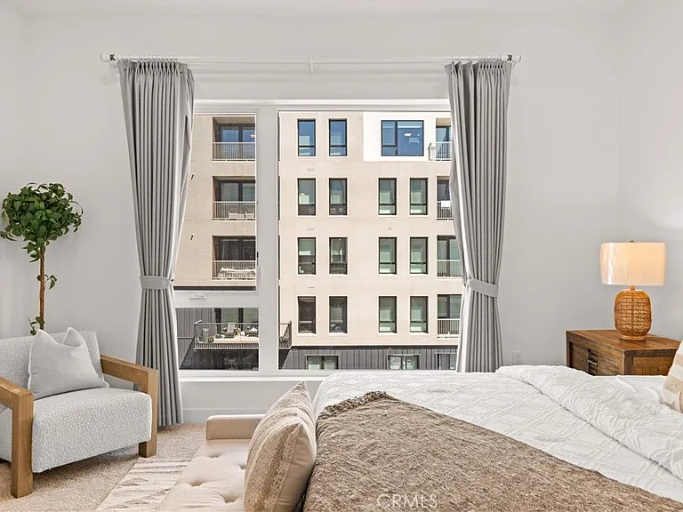 2510 Rivington — Photo 24