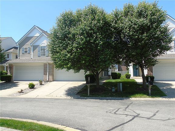 2nd image of 9262 Eden Woods Ct